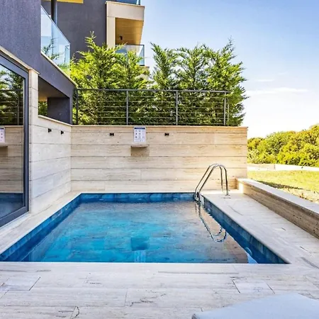 Daire Premier Desinger Residences Zadar *